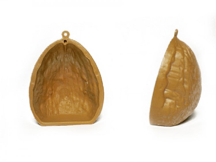 Empty Walnut Shell Vintage Ornament (1) - Click Image to Close