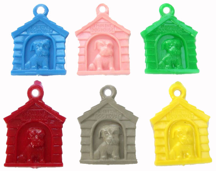 I'M IN THE DOGHOUSE Old Stock Plastic Charms (6) - Click Image to Close
