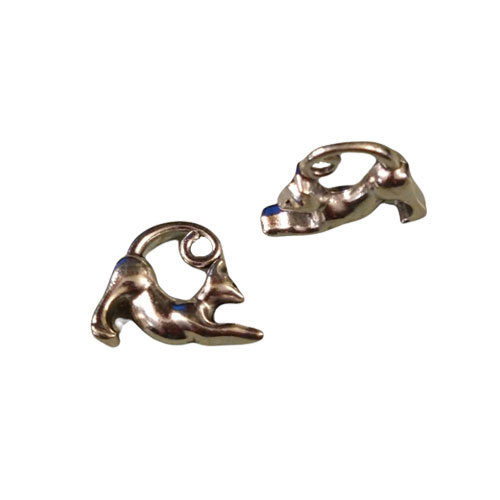 Bowing Cat Silvertone Charms (4) - Click Image to Close