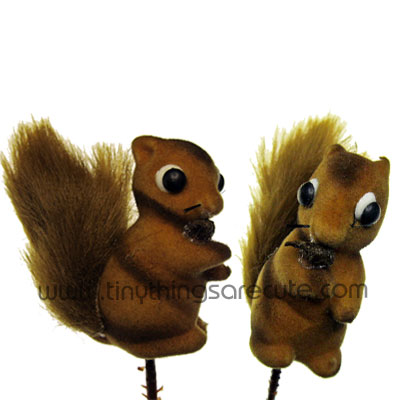 Fuzzy Tail Flocked Squirrel with Pinecone Vintage Pick (1) - Click Image to Close