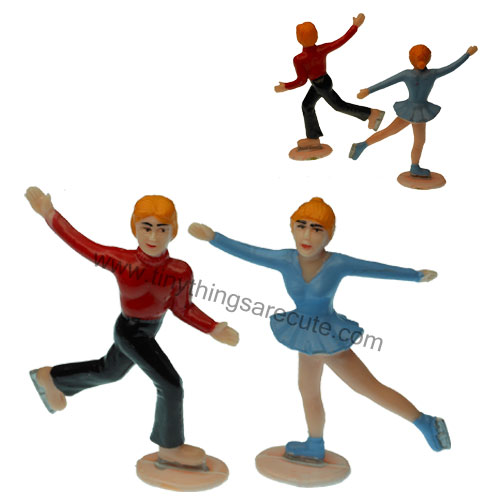 Ice Skating Couple Plastic Figures - Click Image to Close