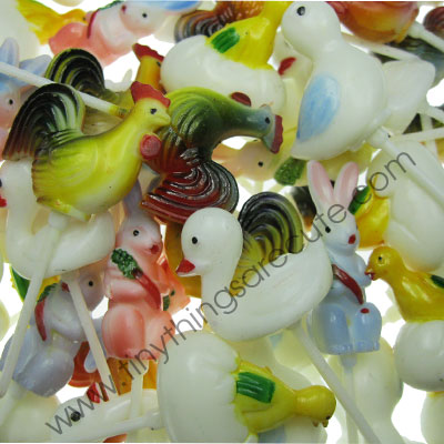 Easter Vintage Plastic Picks (8) - Click Image to Close