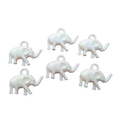 White Elephant Vintage Plastic Charms (6) - Click Image to Close